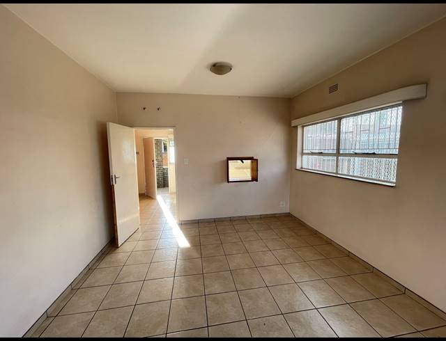 1.5 BEDROOM APARTMENT BLOCK FOR SALE IN CASSELDALE